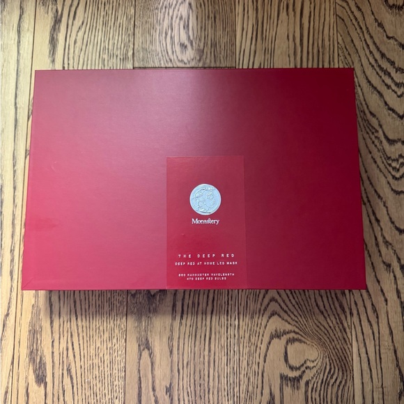 NWT LED MASK - Picture 2 of 3